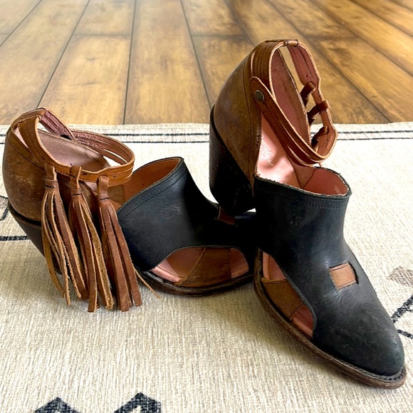 Miss Macie ankle booties - Picture 1 of 2